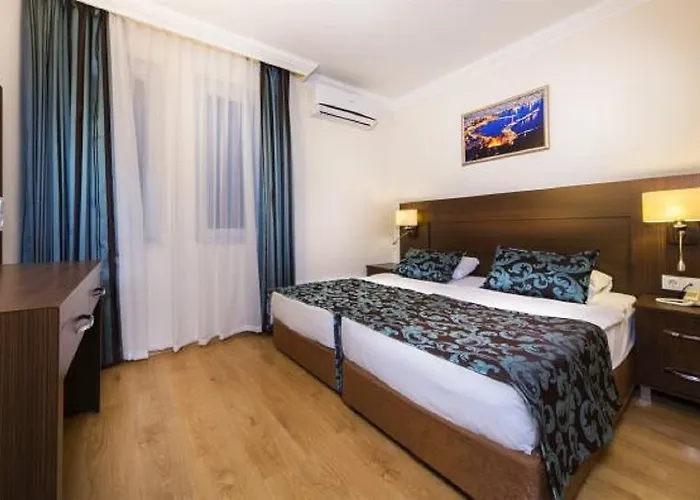 Parador Suite Hotel