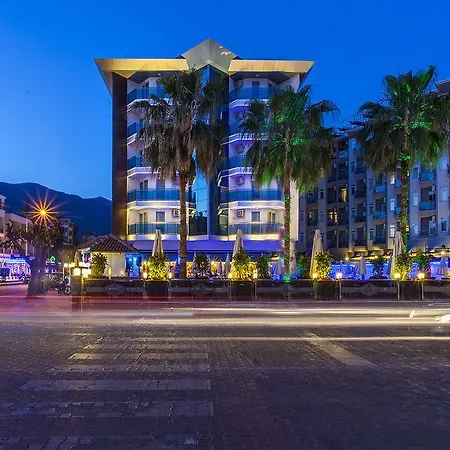 Parador Suite Hotel Отель