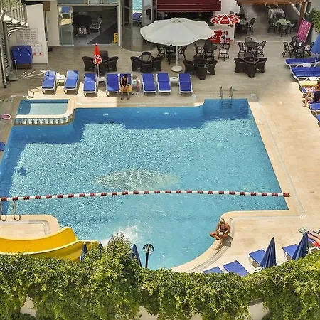 Parador Suite Hotel Отель