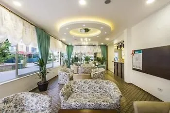 Parador Suite Hotel Отель