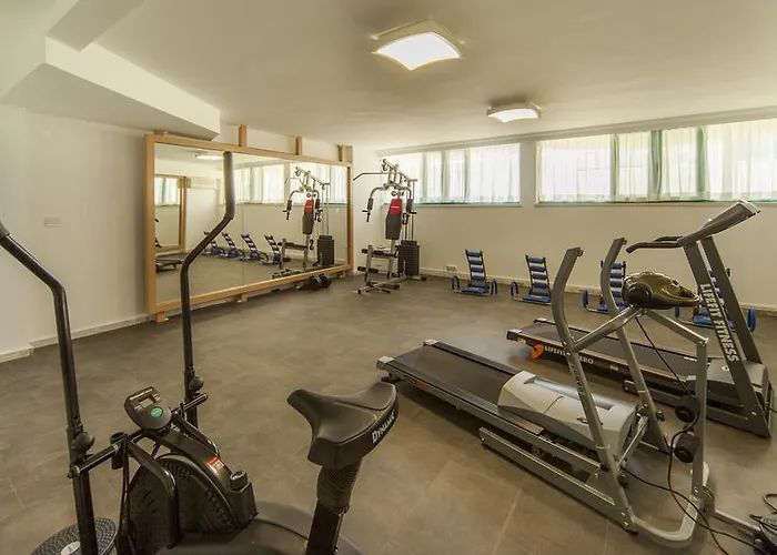 Hotel Parador Suite Hotel 3*