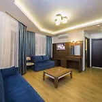 Hotel Parador Suite Hotel