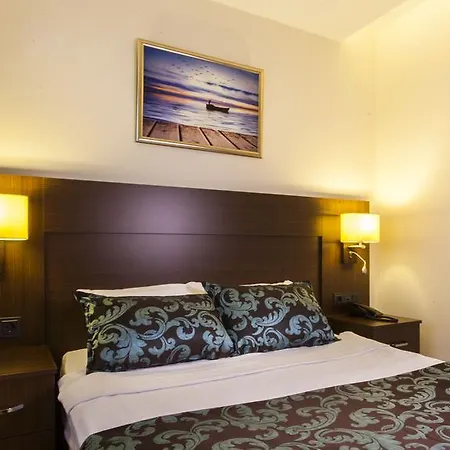 Parador Suite Hotel 3* 알란야