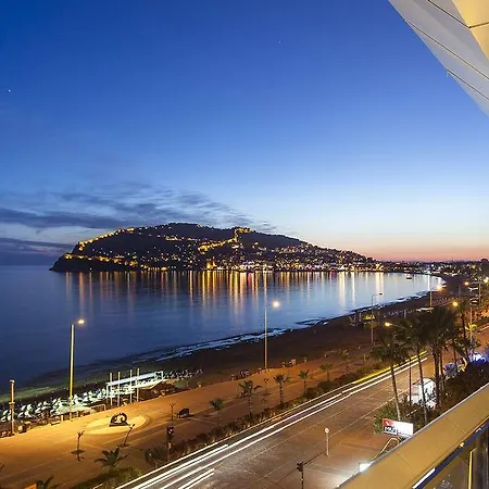 Parador Suite Hotel 호텔